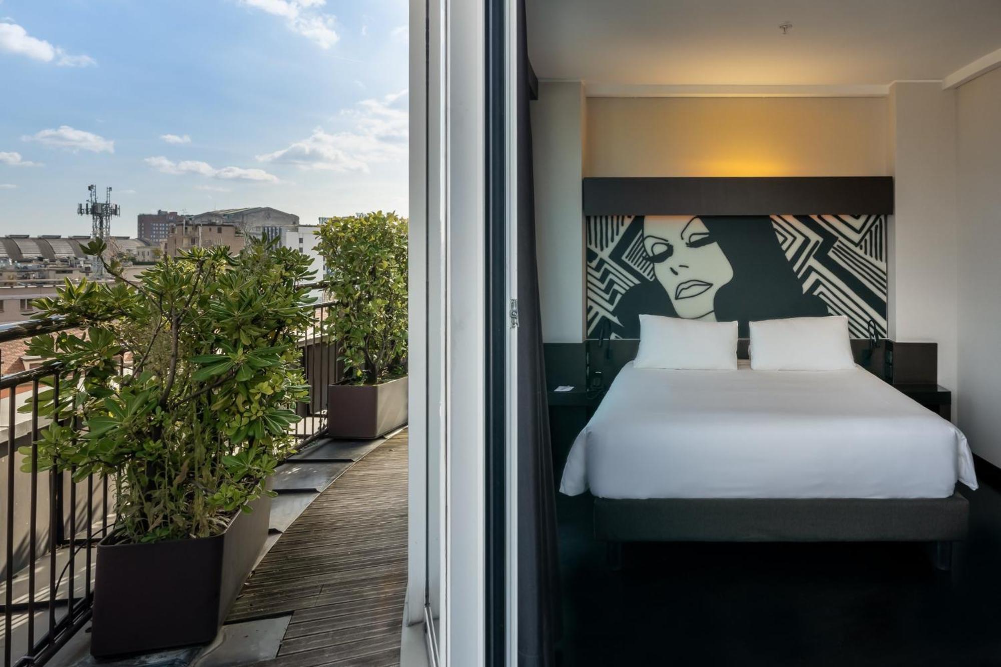 Crowne Plaza Milan City By Ihg Экстерьер фото
